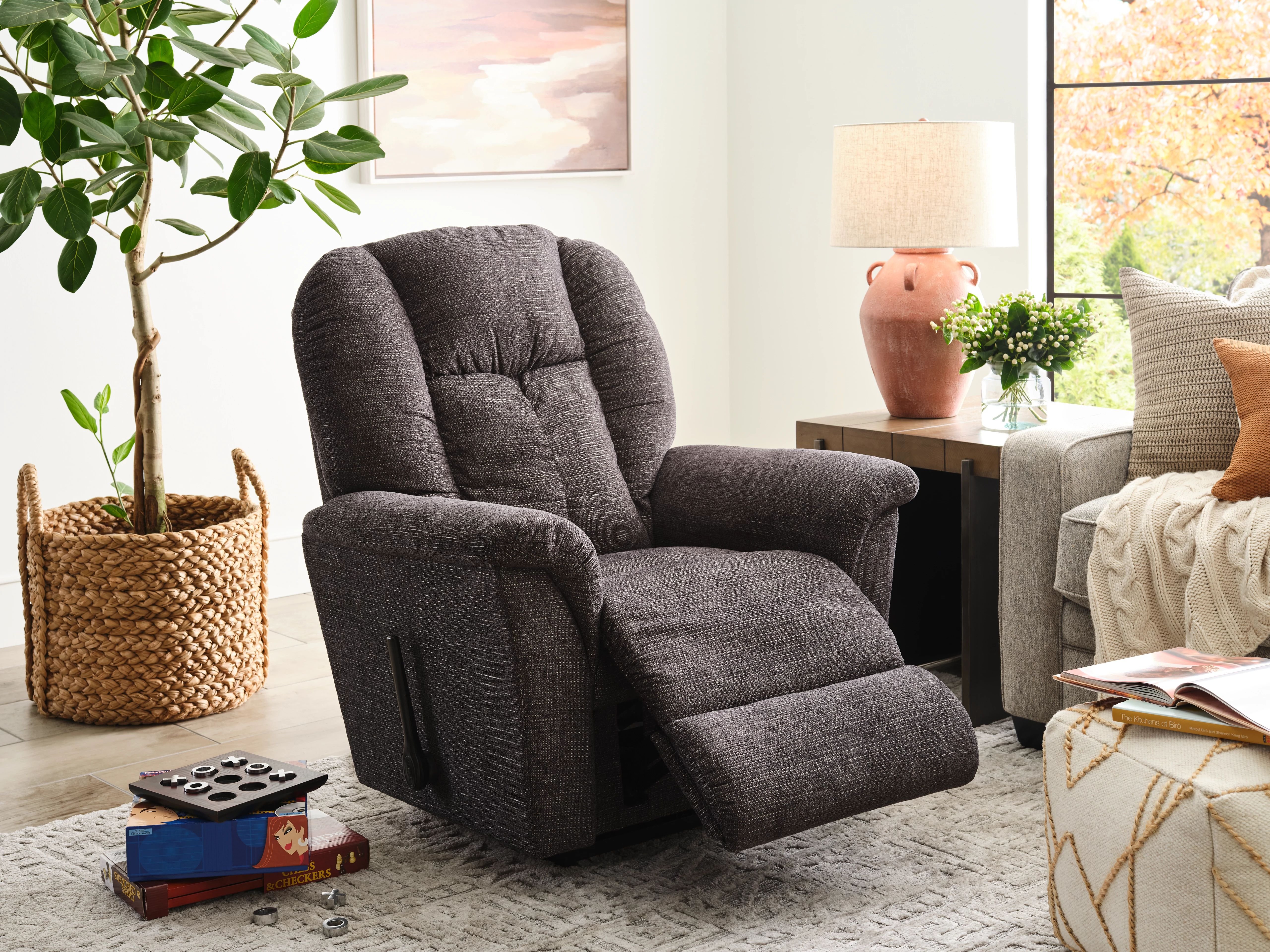 unique features of the jasper recliner