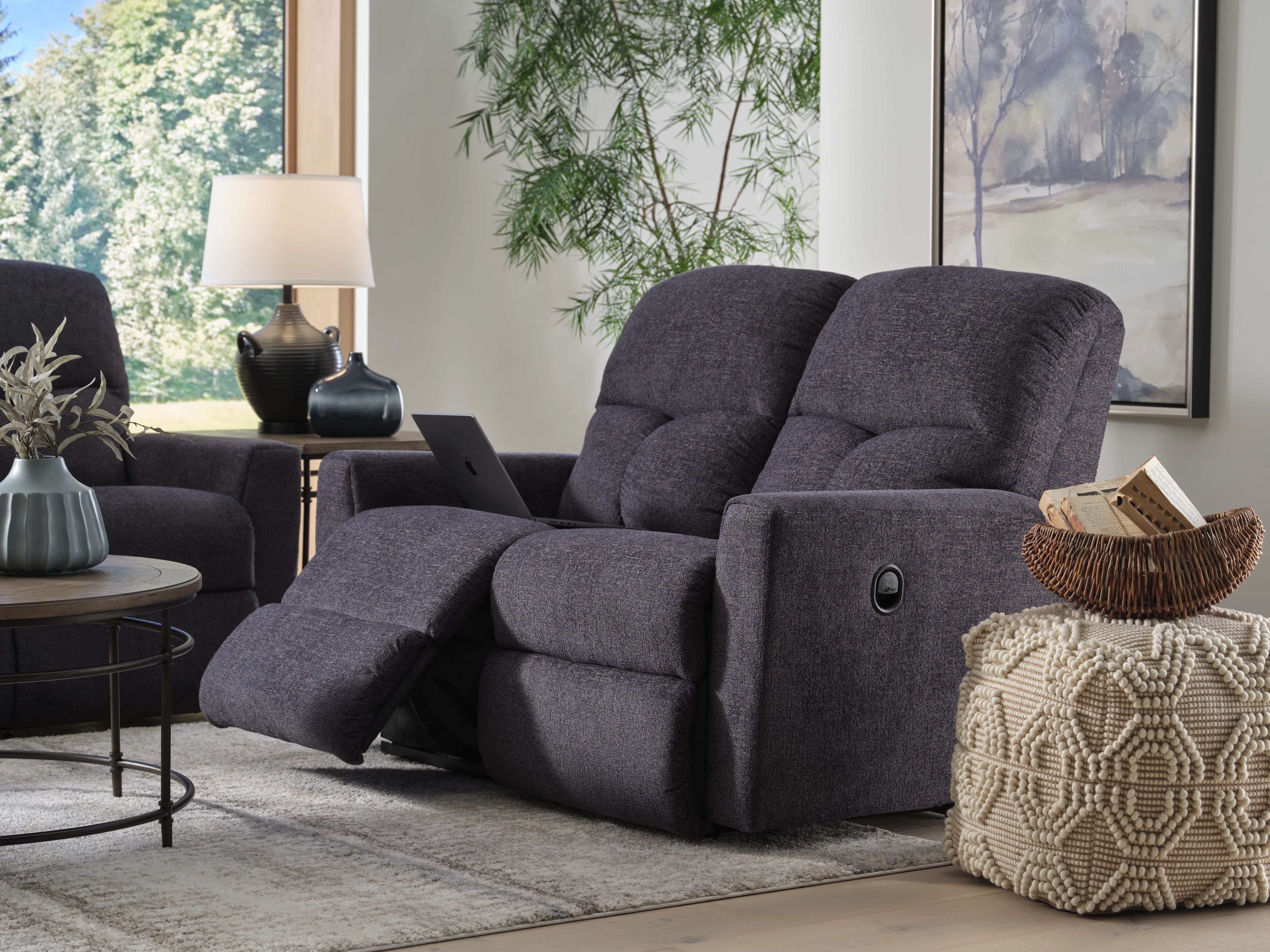 metallic accents: adding glamour and shine