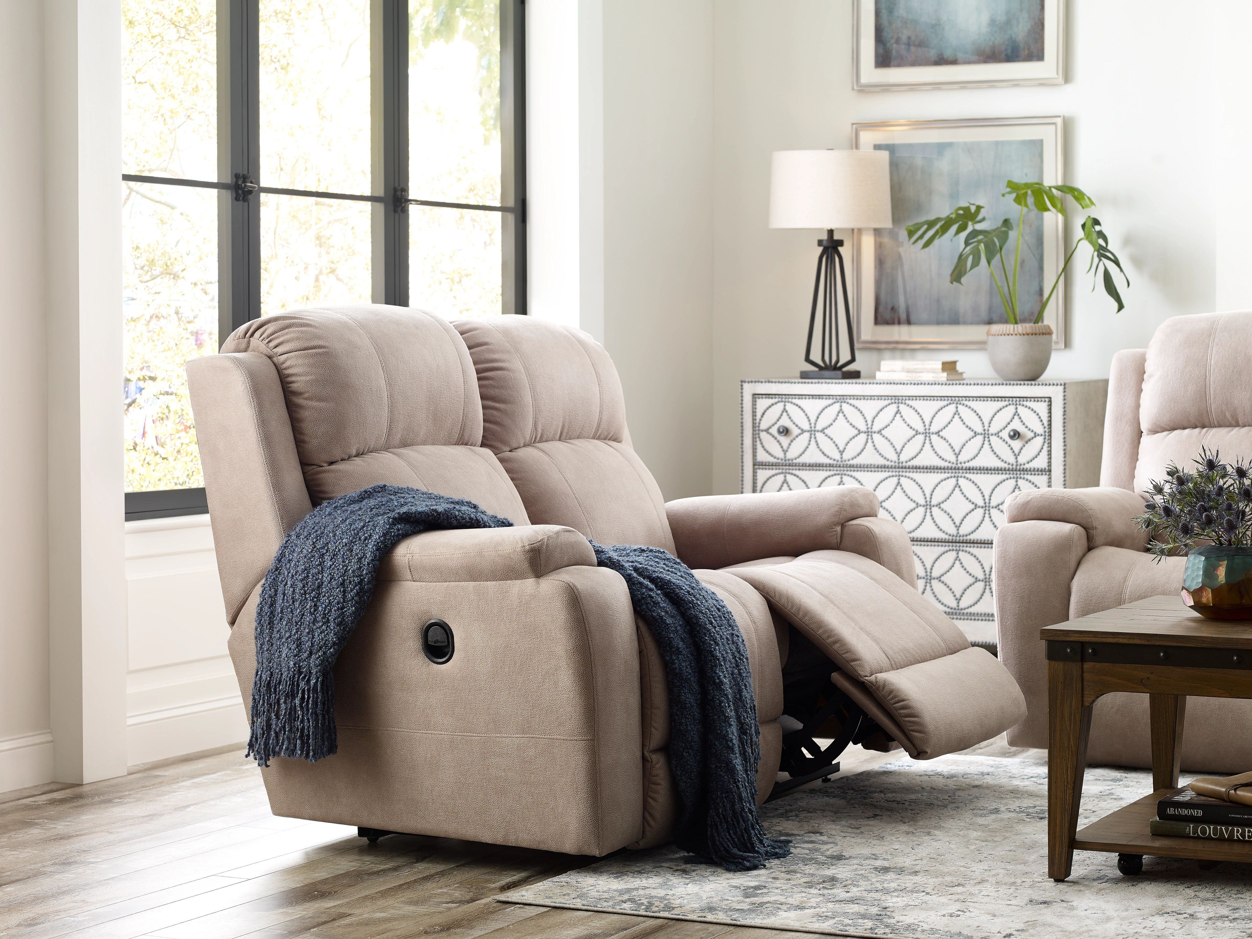 how much does the dorian reclining loveseat cost?