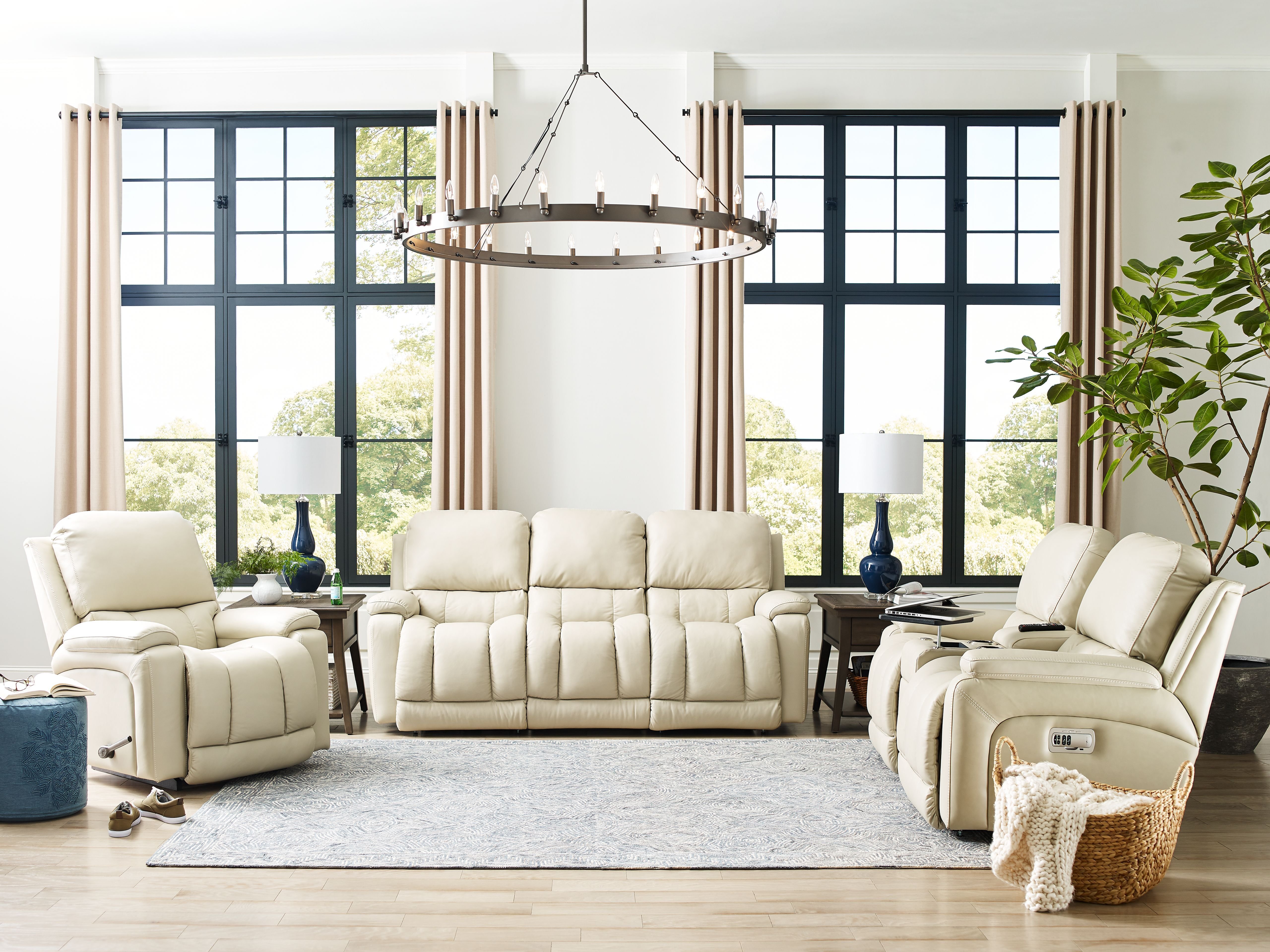 unique features of the greyson reclining sofa