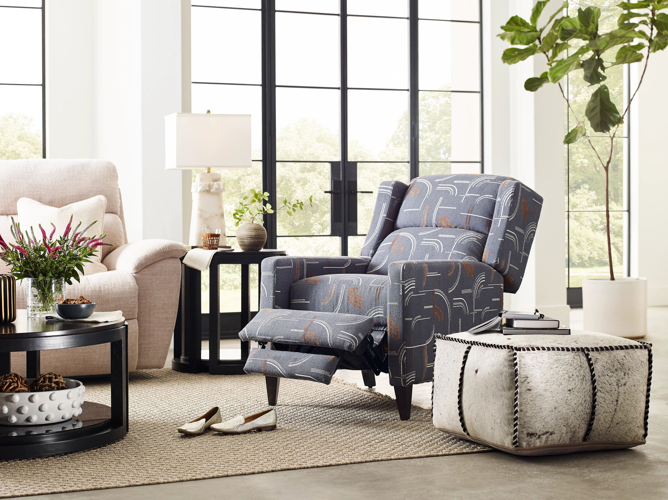 How to Adjust the Recliner Footrest