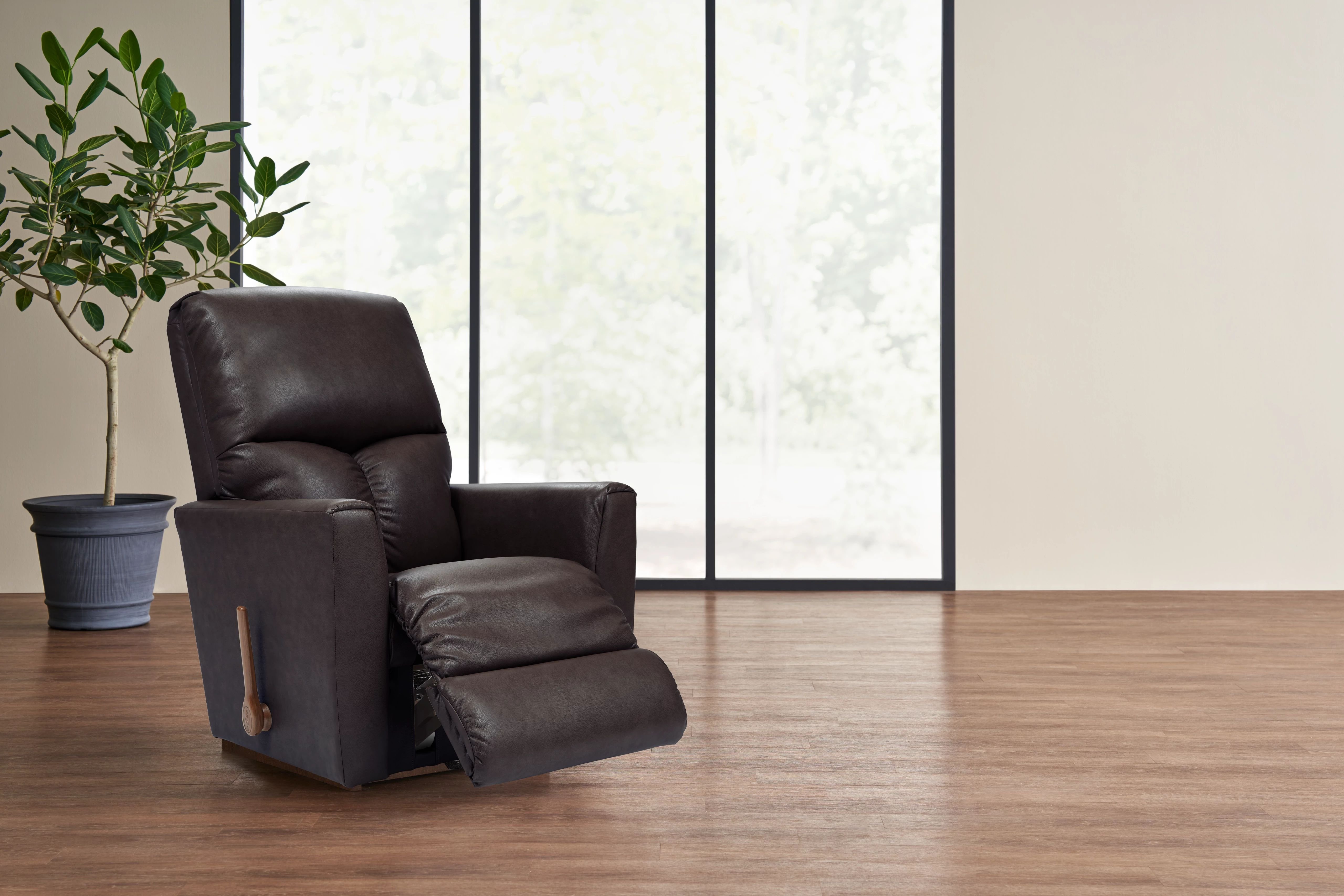 are leather recliners out of style?