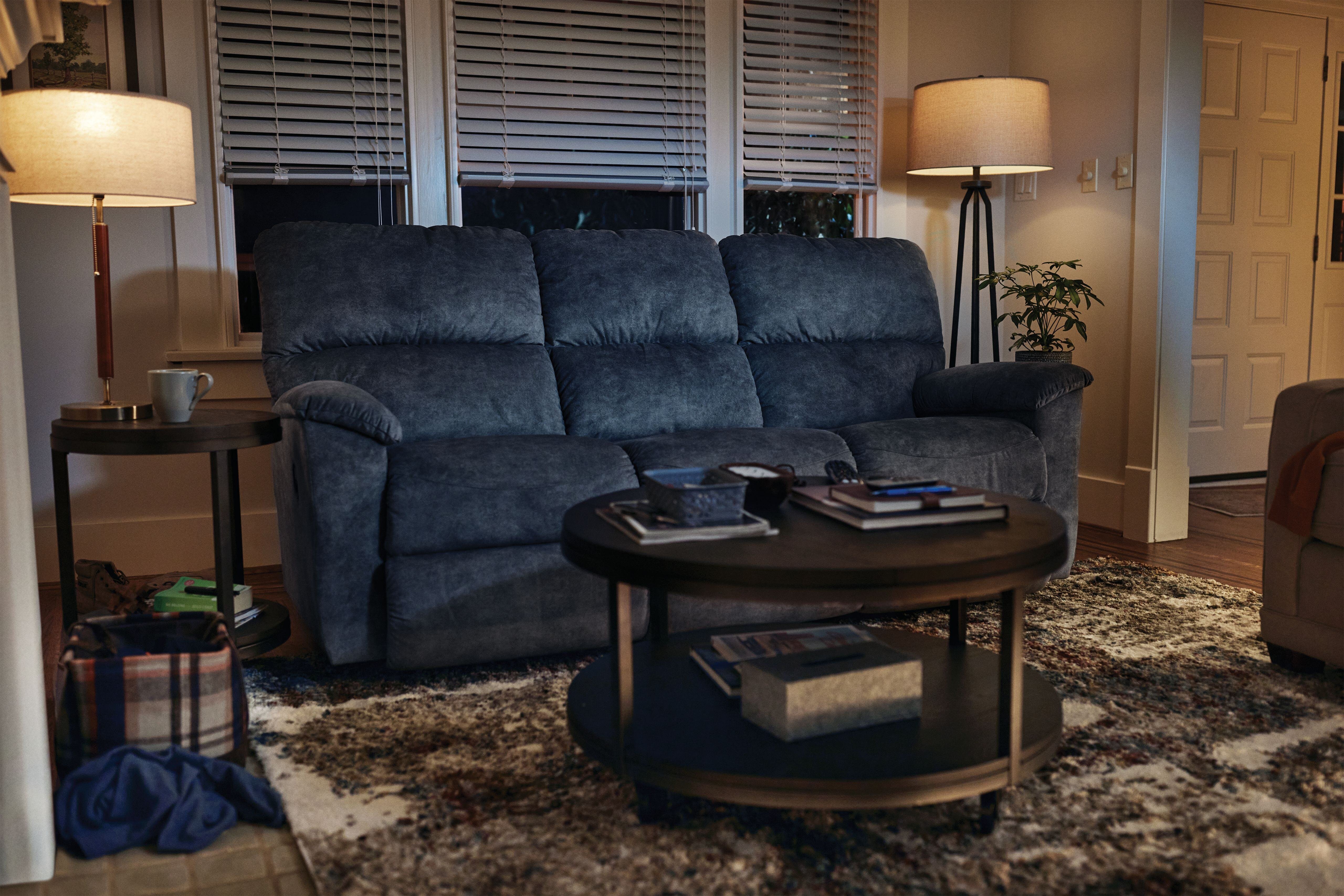 unique features of the brooks reclining sofa
