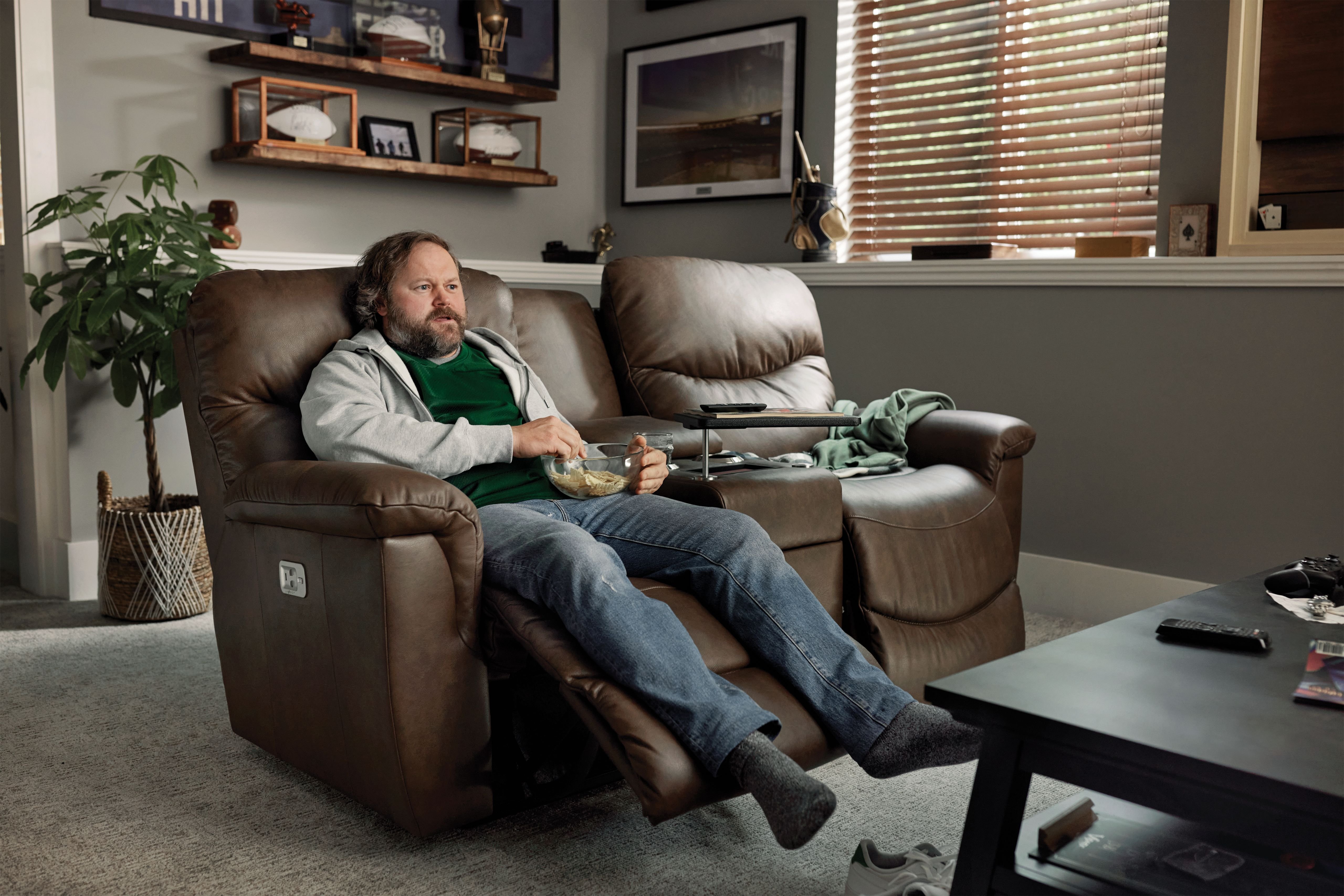 how to disassemble a reclining loveseat