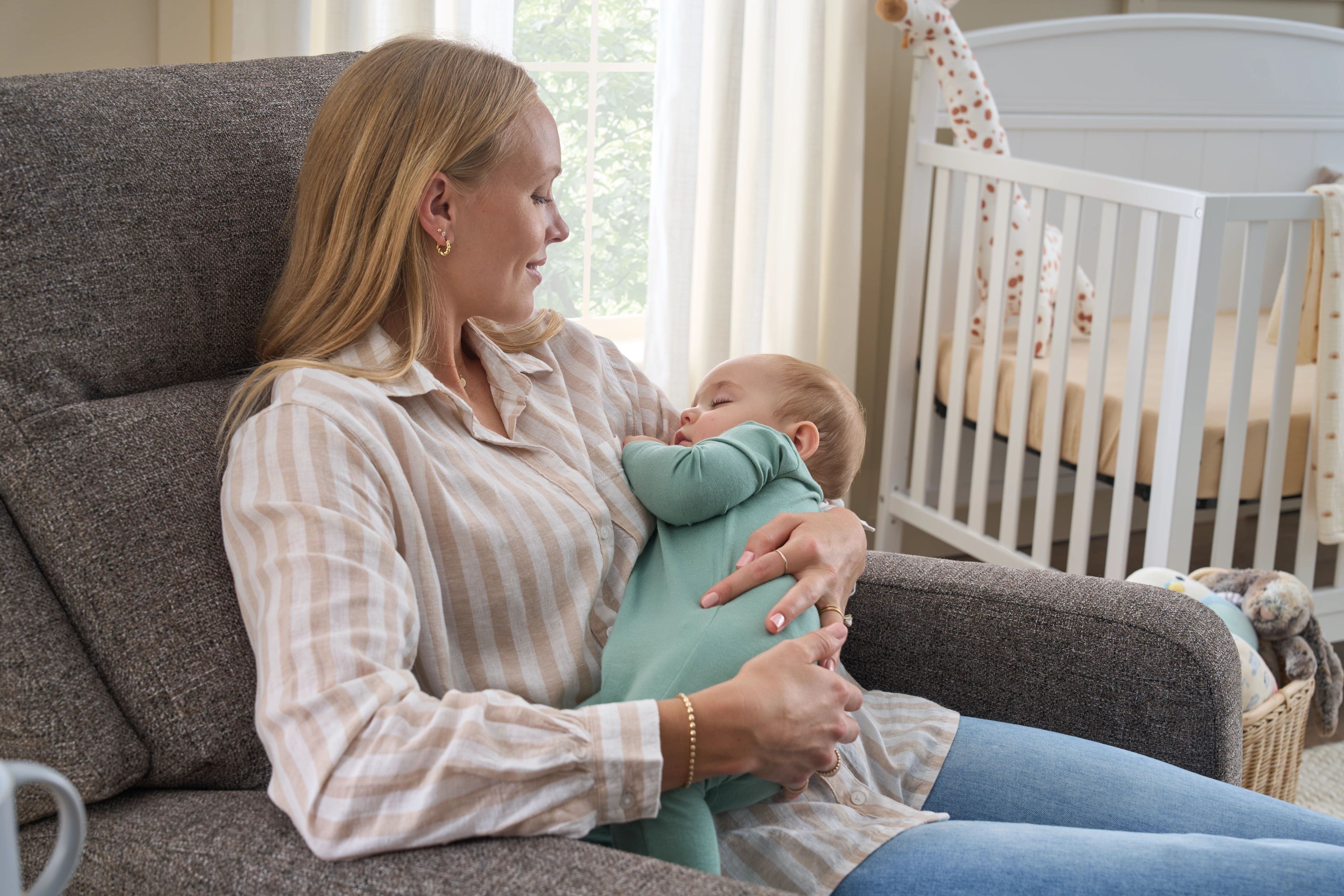 what to look for in a maternity chair