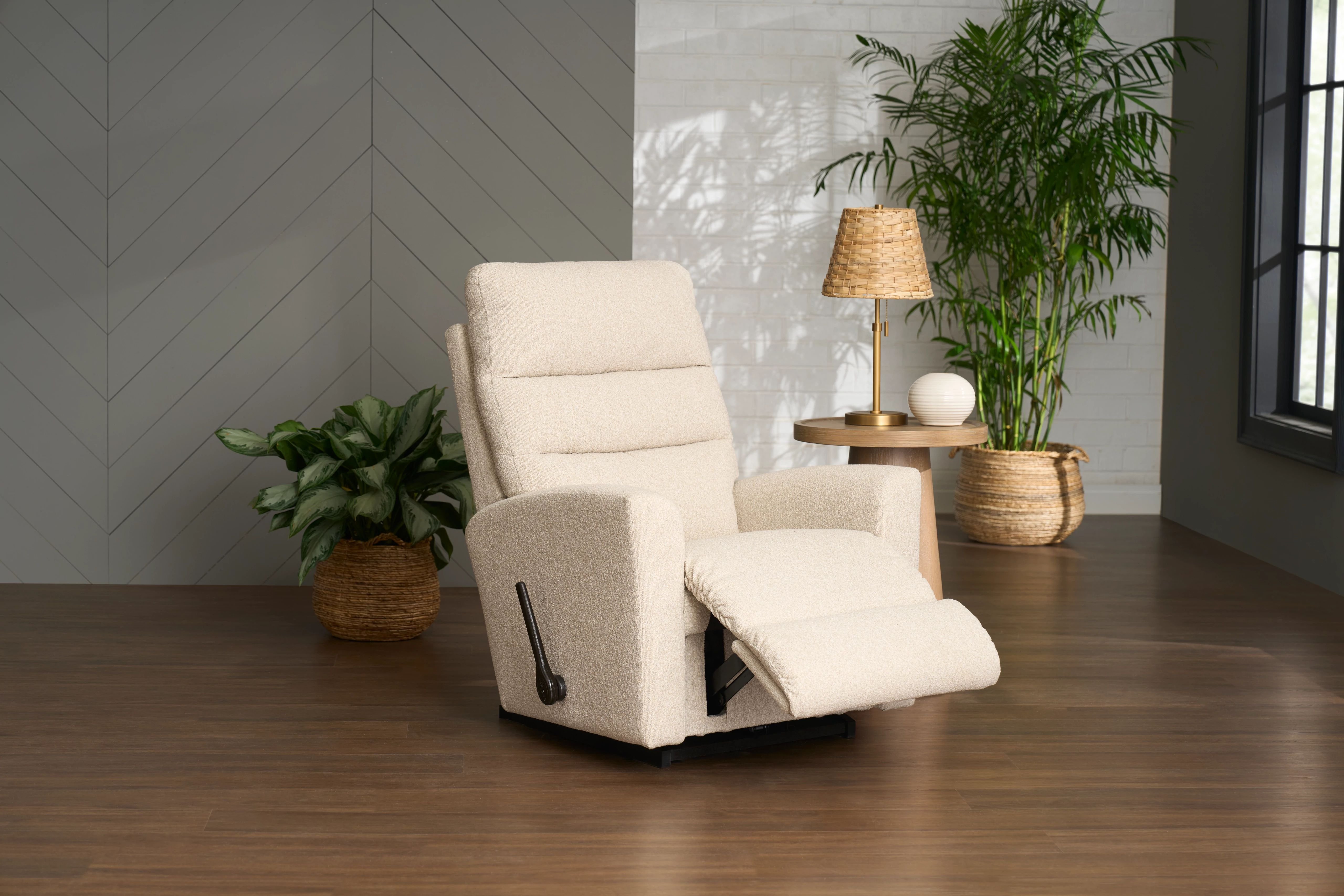 liam recliner size and dimensions