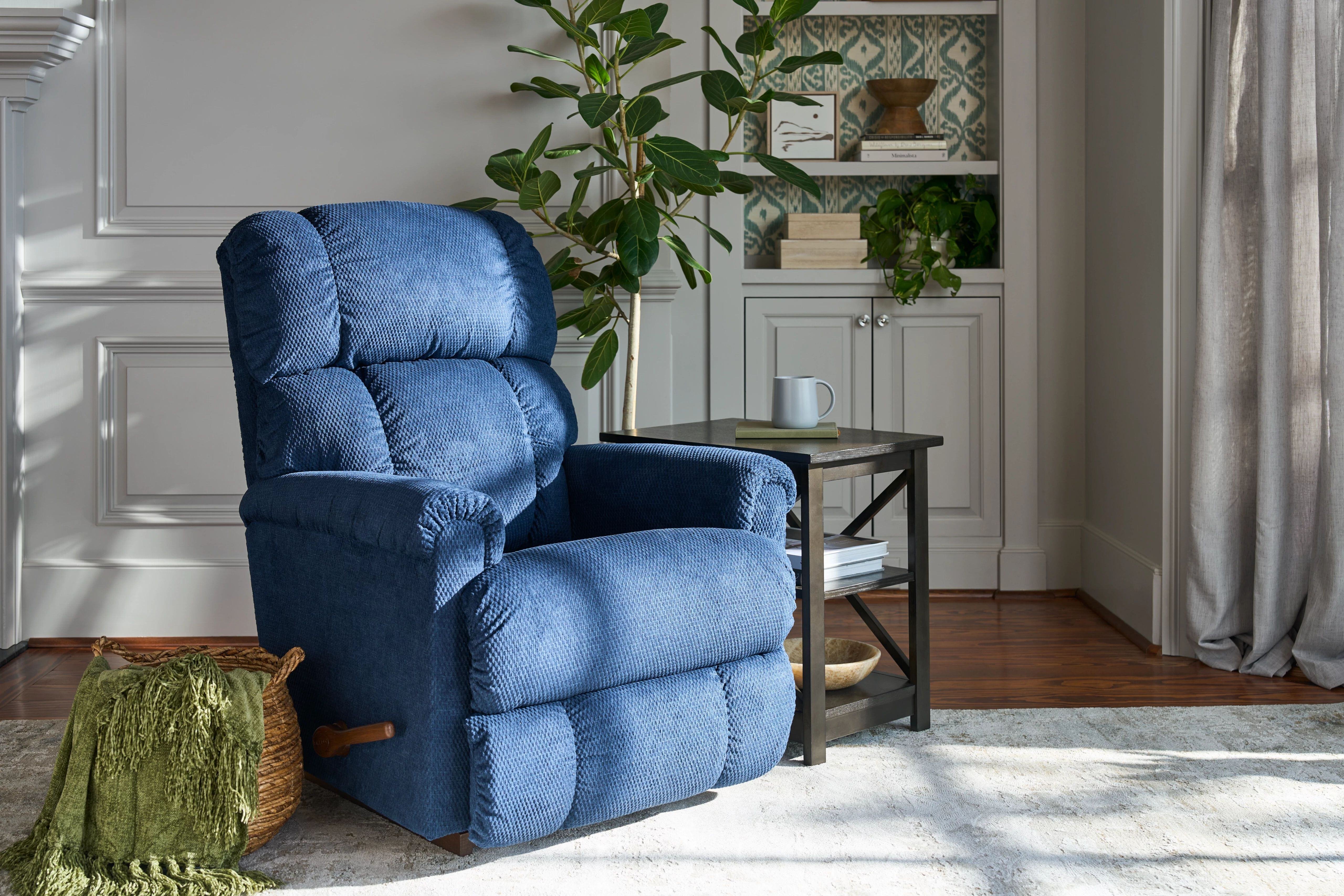 match the style of the rug to the furniture
