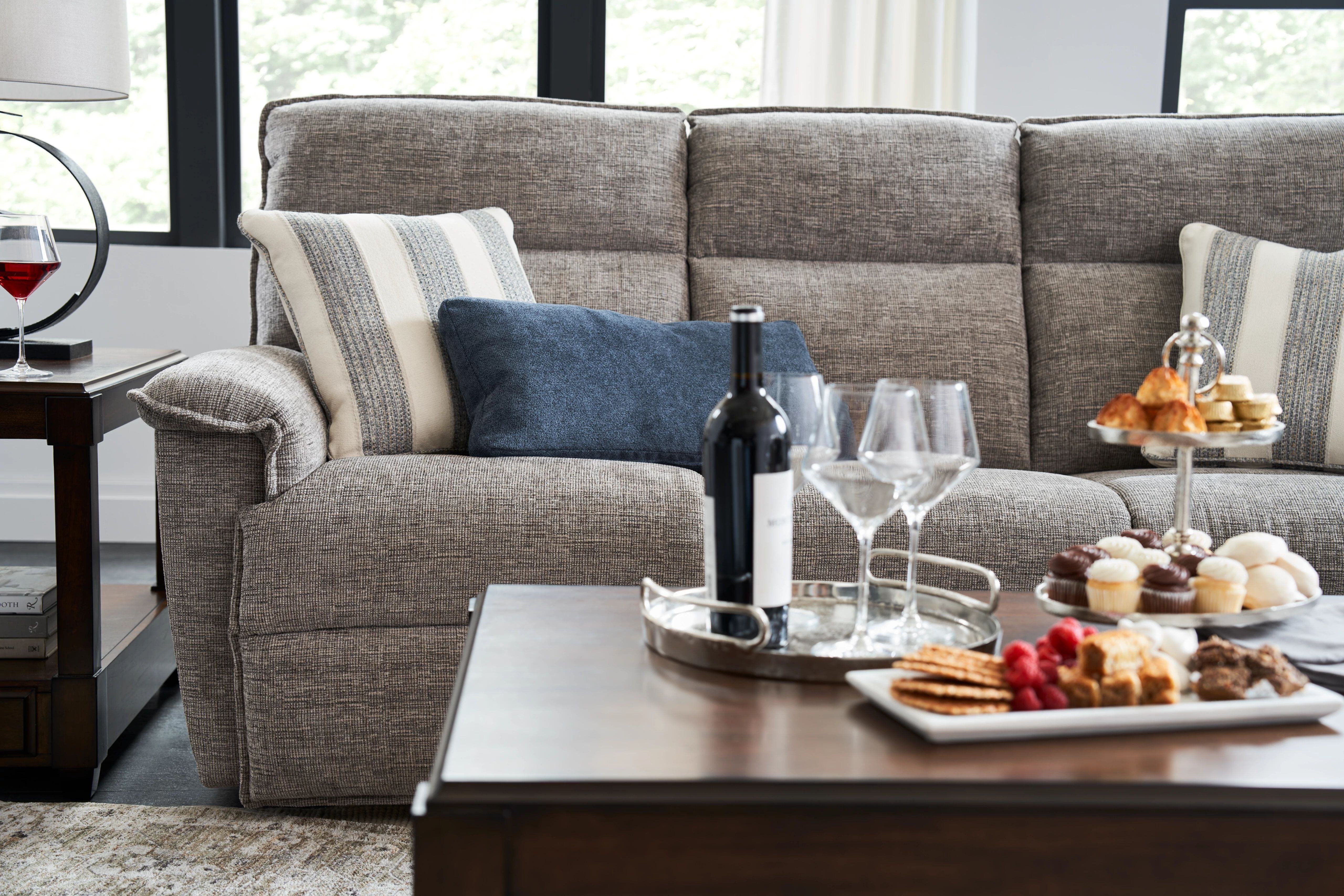 does the jay reclining sofa include a warranty