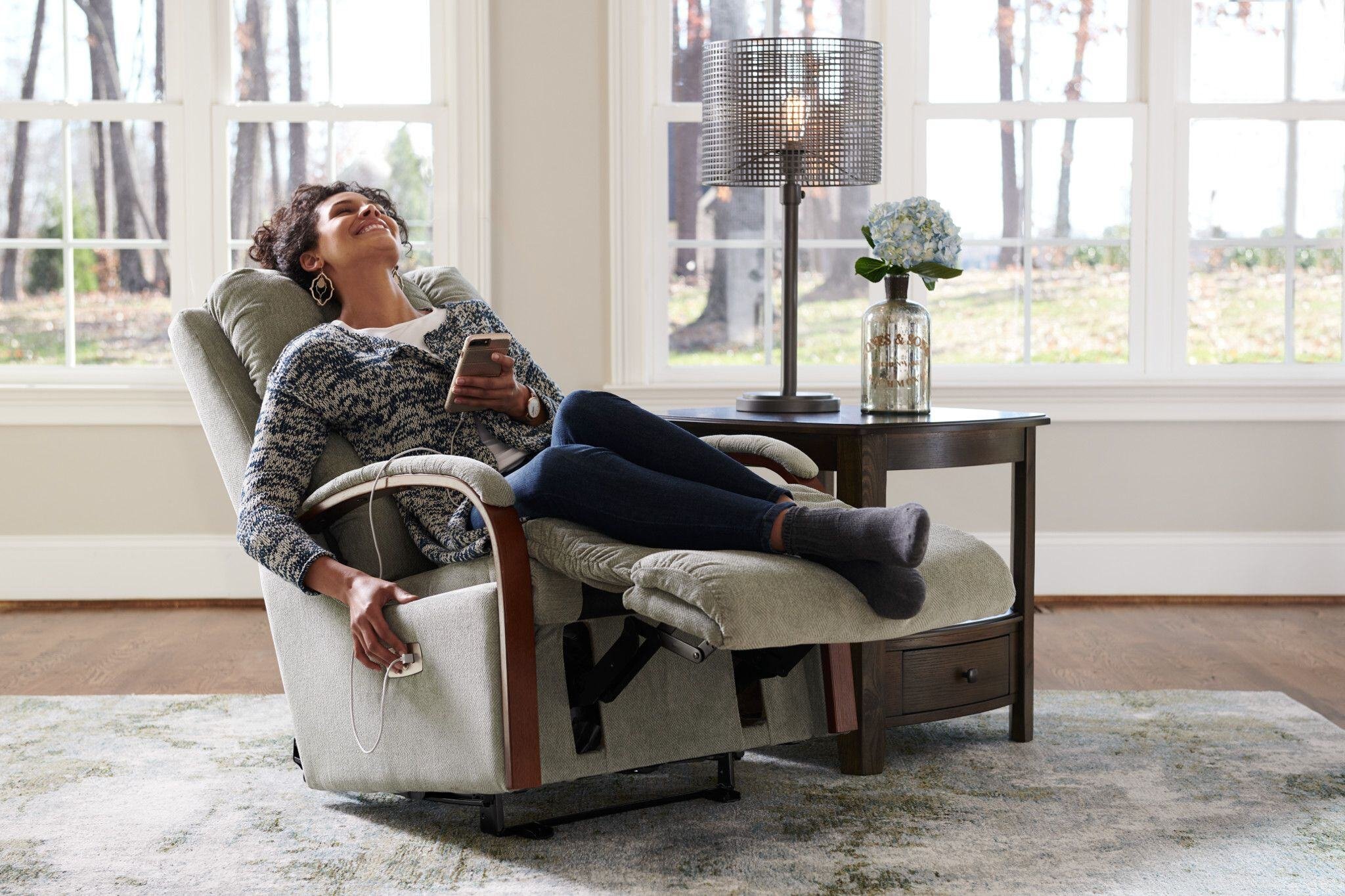 does the harbor town gliding recliner come with a warranty?